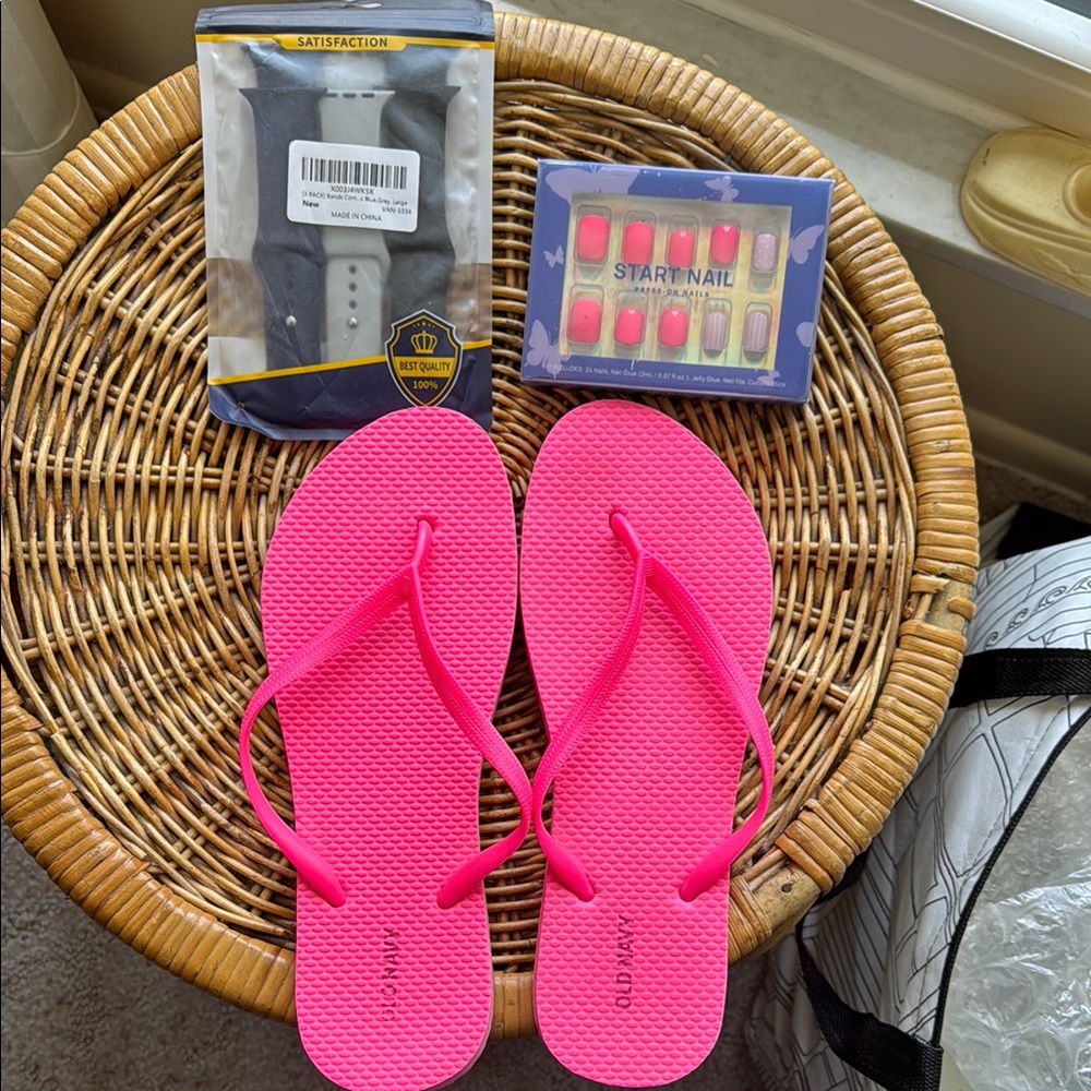 New Bundle🎉Flip Flops,Nail Set, 3PK Watch Bands